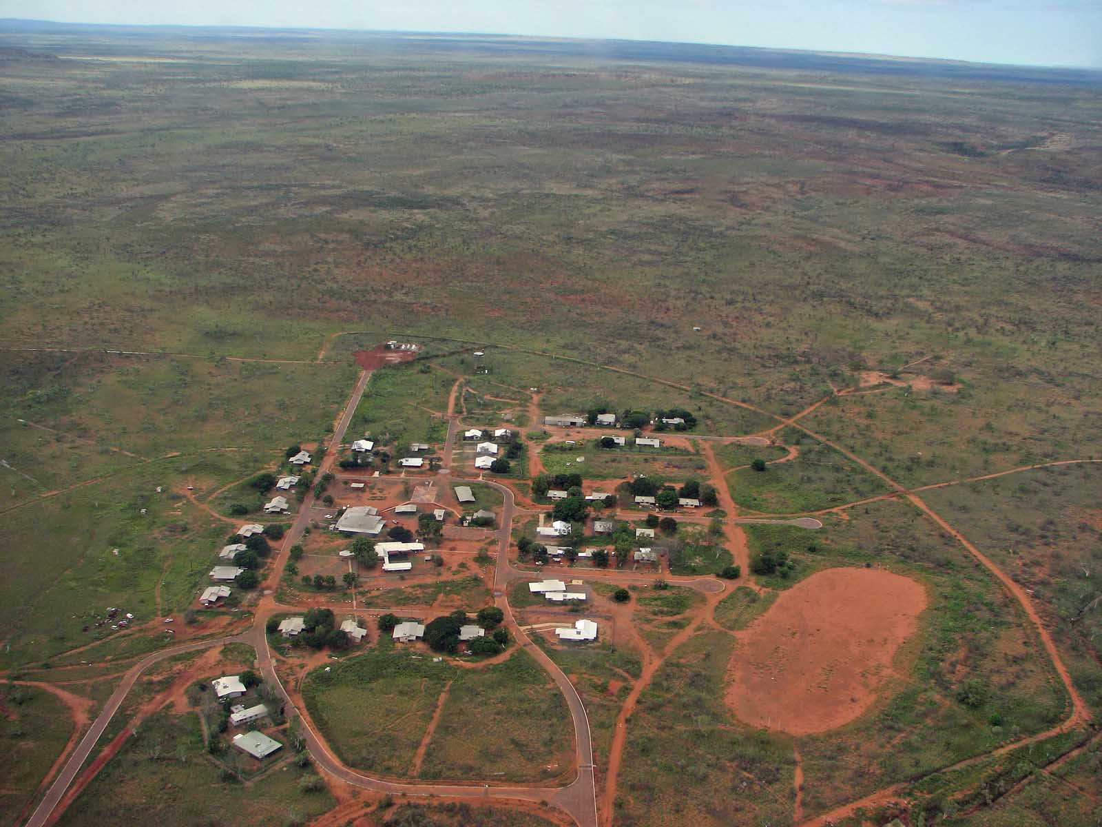 Aerial view of Kundat Djaru, also known as Ringer Soak. It is an Aboriginal community located 170 km south east of Halls Creek.