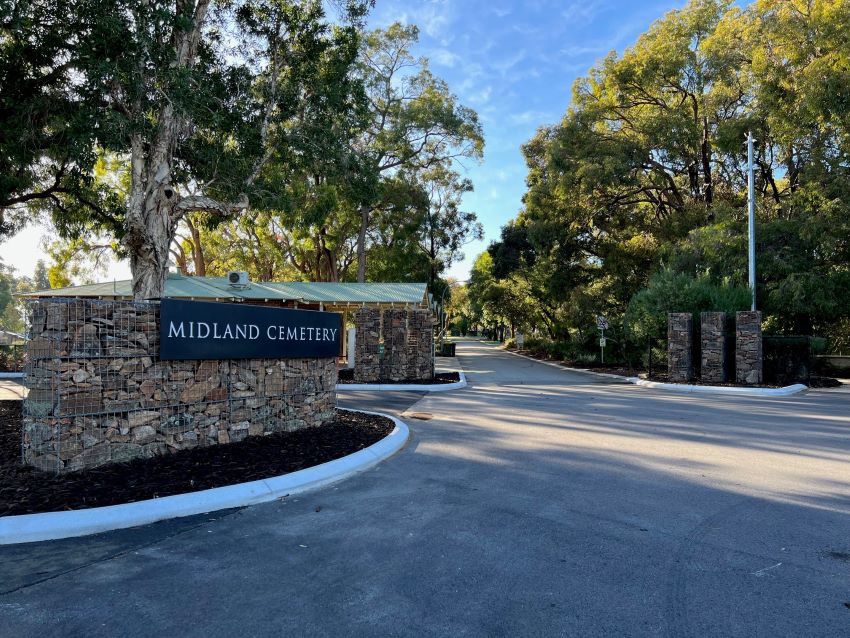 Midland Cemetery entrance