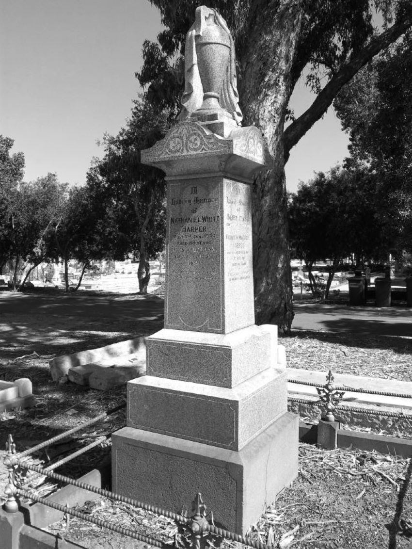 the headstone of Nathanial Harper Karrakatta Historical Trail One