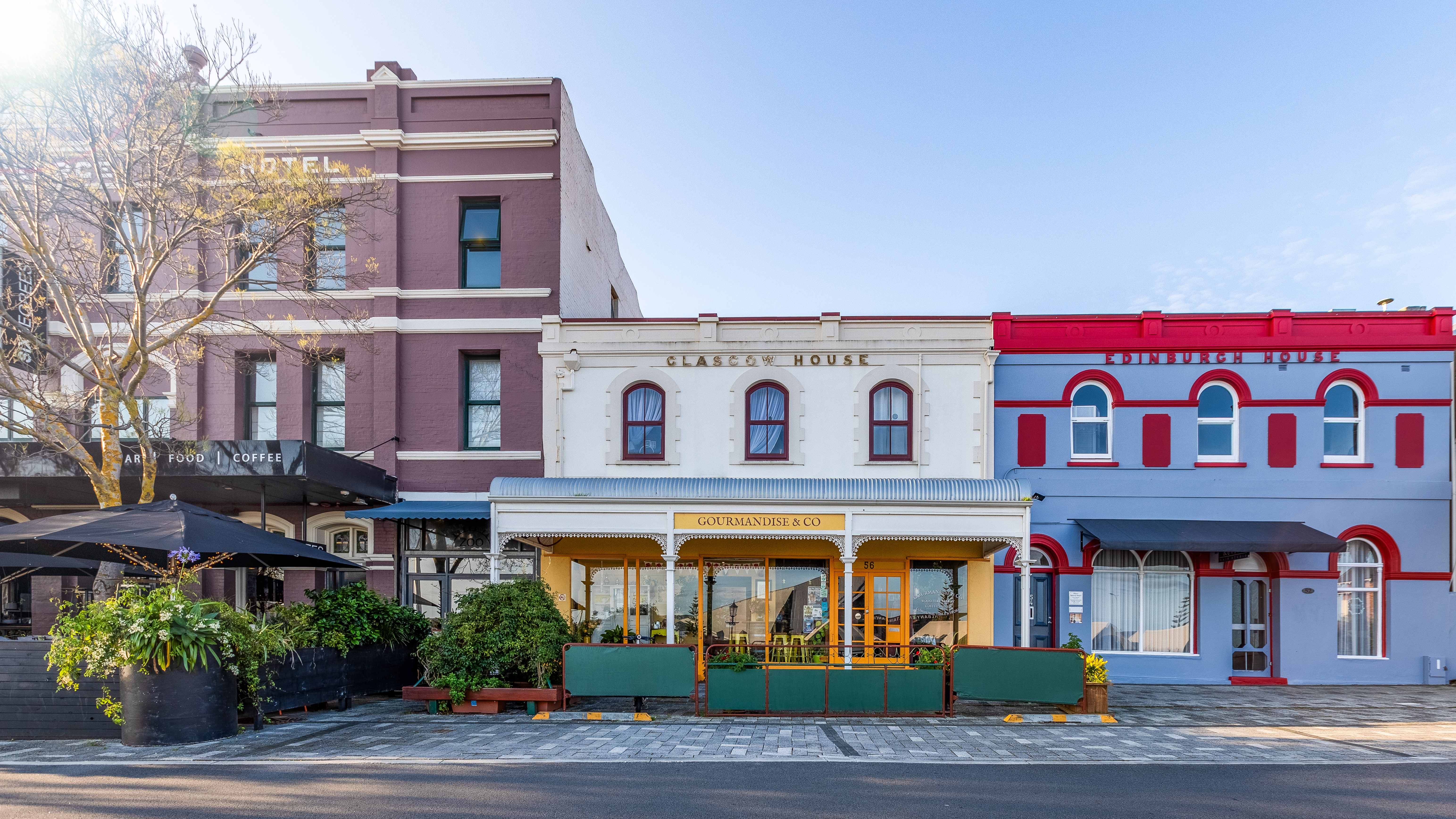 Houses along Stirling Terrace, Albany