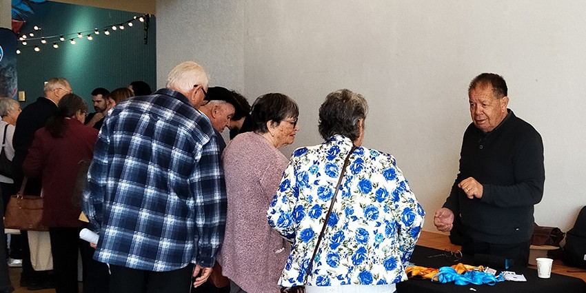 Stephen speaking with locals at Seniors Session Kalgoorlie