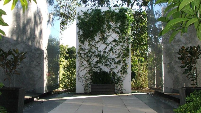 outdoor garden crypts at Fremantle Mausoleum